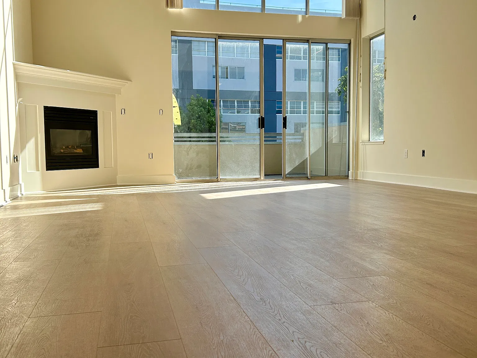 2 bed, 1397 sqft, $7,495 — Photo 1