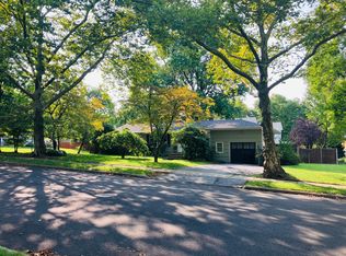 159 Greg Lawn Dr, Paramus, NJ 07652