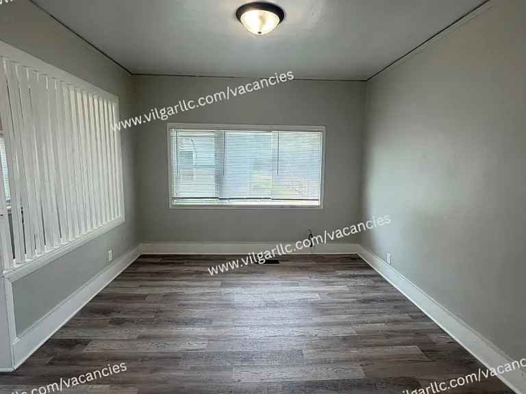 1007 Becker St — Photo 20