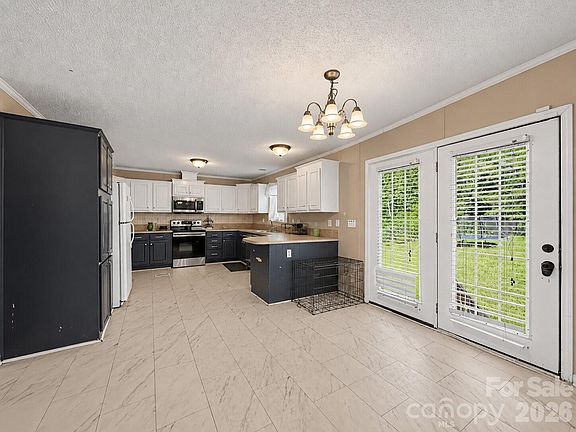 4th image of 34 Justin Ln