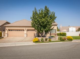 1627 Azalea Ct, Beaumont, CA 92223