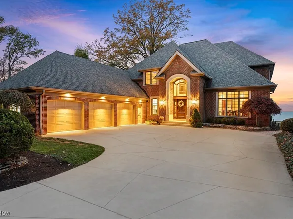 22780 Lake Rd, Rocky River, OH 44116