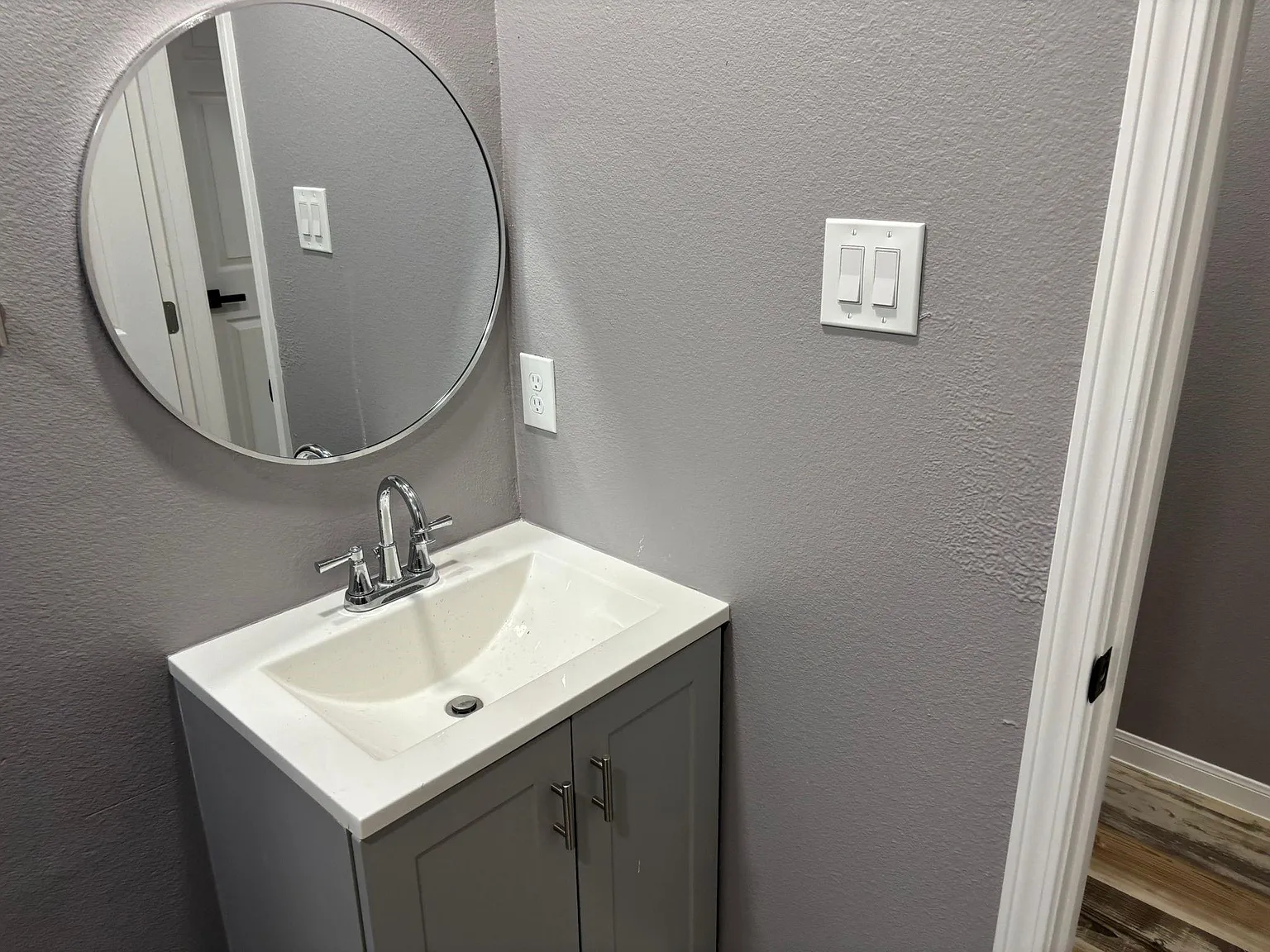 3 bed, 2.0 bath, 978 sqft, $1,600 — Photo 3