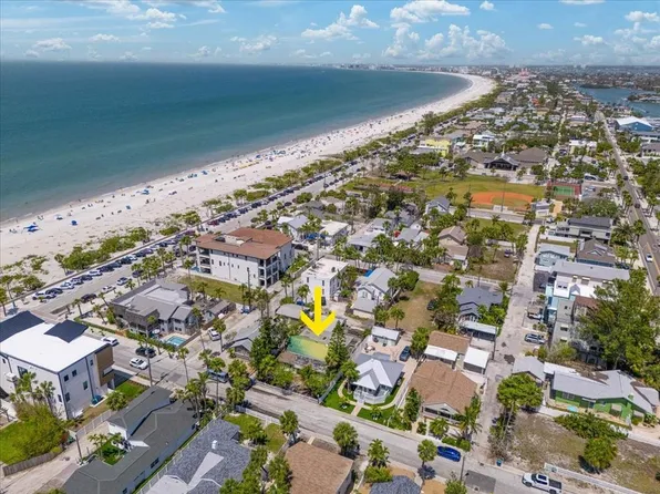 107 13th Ave, Saint Pete Beach, FL 33706