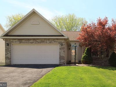 796 Tanager Dr, State College, PA, 16803