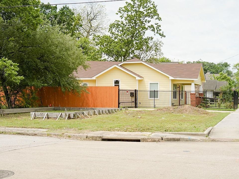 1st image of 3430 McGowen St