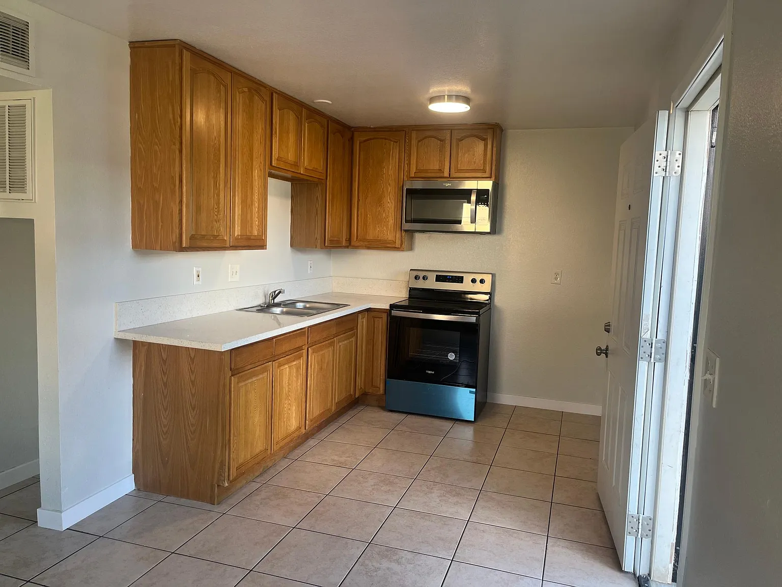 Conejo Dr, San Bernardino — Photo 2