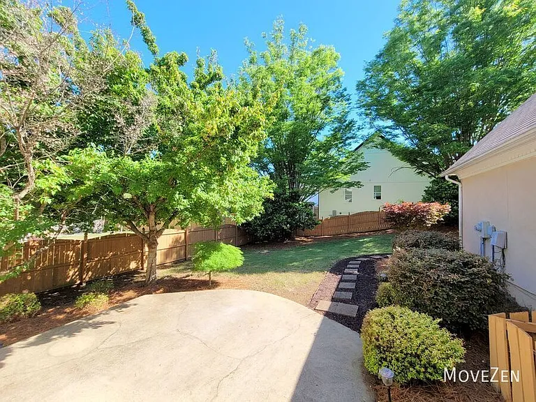2400 Tweedmore Ct — Photo 32