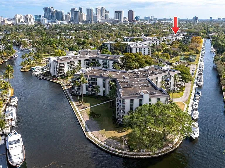 900 River Reach Dr #216 — Photo 2