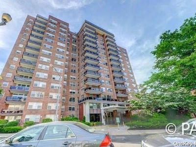 70-20 108St #12L, Forest Hills, NY, 11375