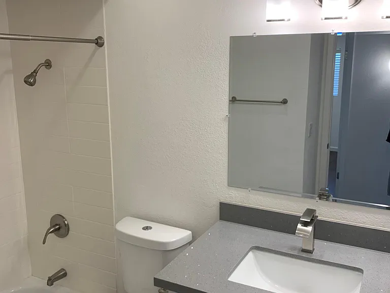 6614 E Sandra Ter — Photo 11