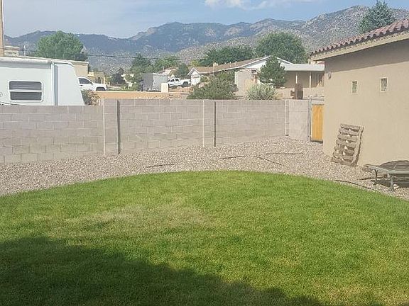 5th image of 413 Monte Alto Pl NE