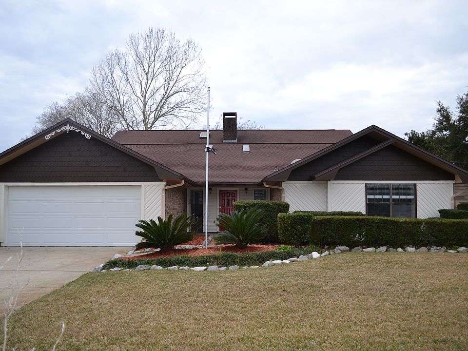 1st image of 572 E Timberlake Dr