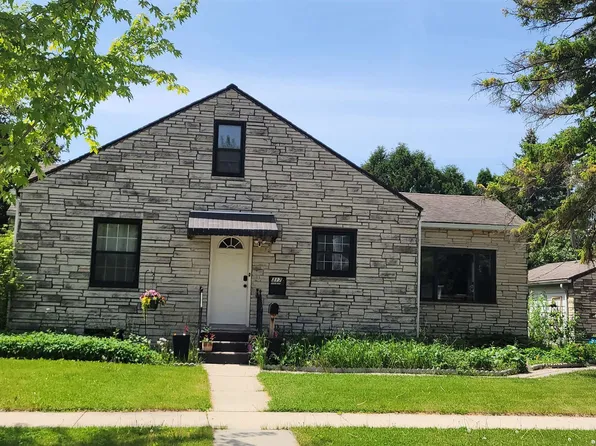 317 Rose Ave, Fond Du Lac, WI 54935