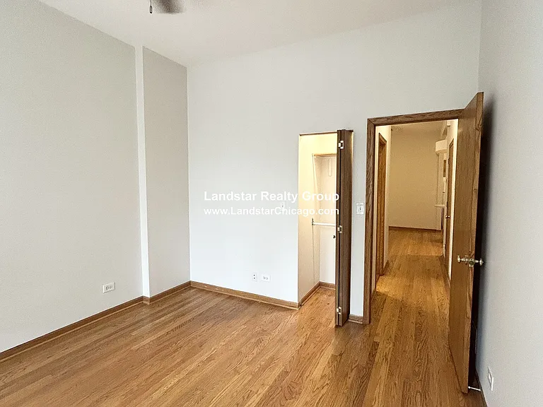 1427 N Wood St #1F — Photo 5