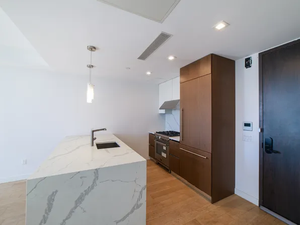 33-66 Farrington Street image 2 of 12