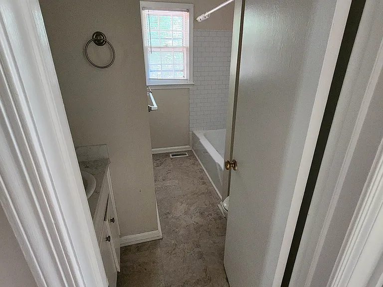 2312 Sierra Dr — Photo 12