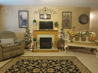 1613 Apache Rd, Dodge City, KS 67801