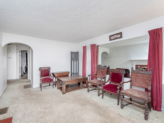 5th image of 538 E Markwood Ave