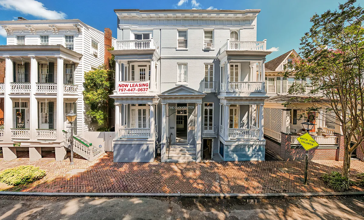 Building Photo - 359 Middle St