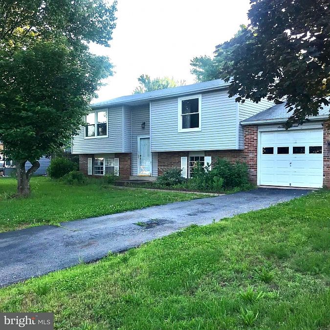 1st image of 713 N Argonne Ave