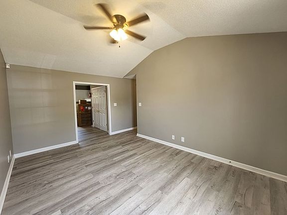4th image of 1828 Harbor Dr