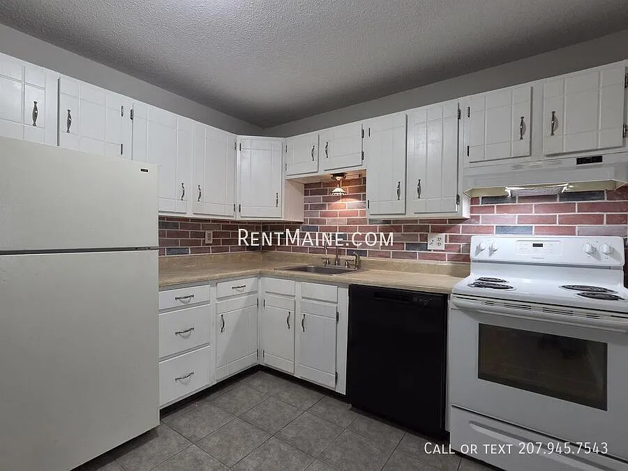 2 bed, $1,599 — Photo 3