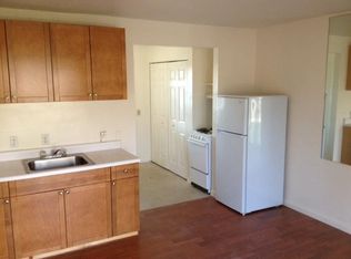 10 Belchertown Rd APT 3, Amherst, MA 01002