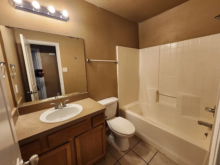 2917 Van Horn Ave — Photo 15