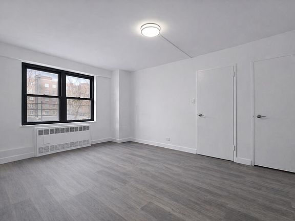 5th image of 210 Broadway APT H104
