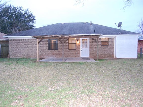 3rd image of 5509 E Meadow Dr #1