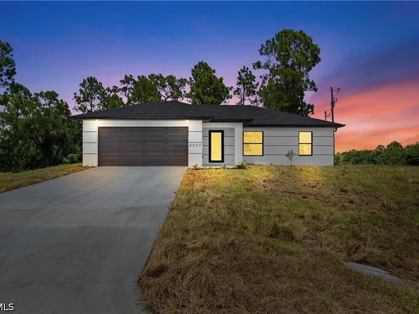 4507 E 10th St, Lehigh Acres, FL 33972