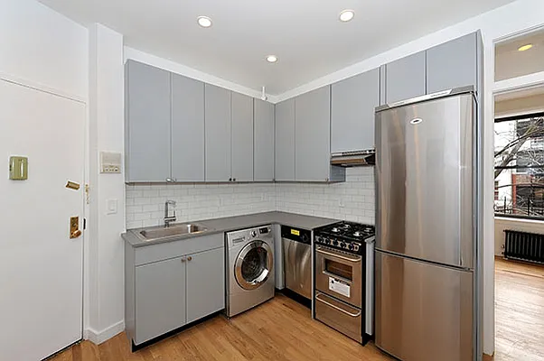 Rented by Aether Property Group | media 9