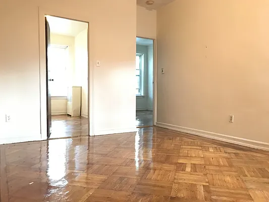 Rented by MNS | media 9