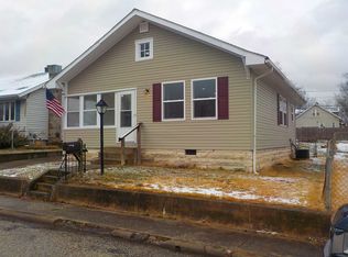 628 U St, Bedford, IN 47421