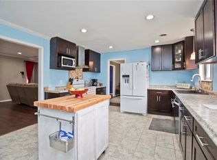 1003 S 21st St, Rogers, AR 72758