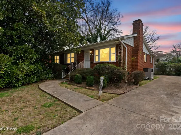 2922 Dunlavin Way, Charlotte, NC 28205