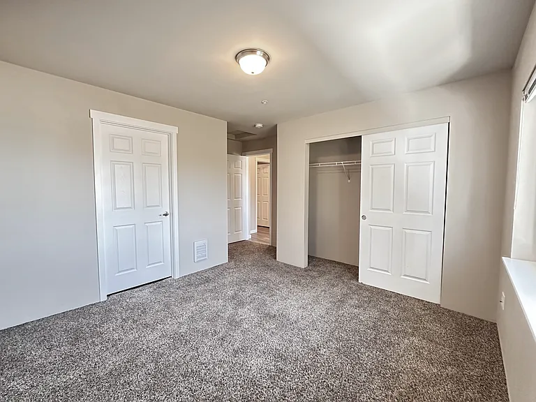 3105 S Assembly Rd #2BY2 — Photo 5