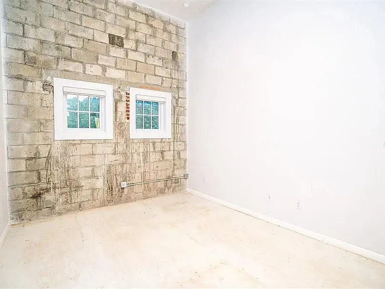 3108 N Jefferson St — Photo 11