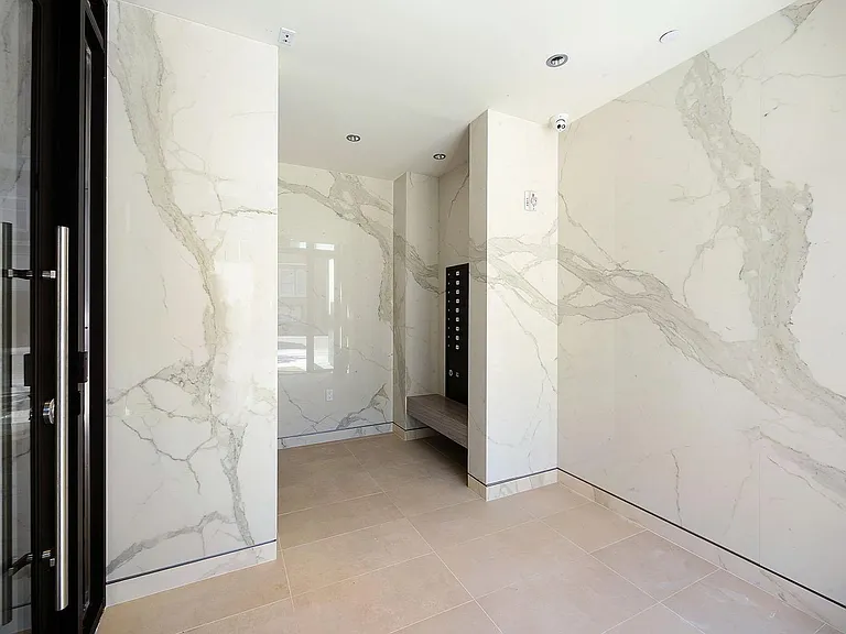 1601 Larkin St #403 — Photo 8