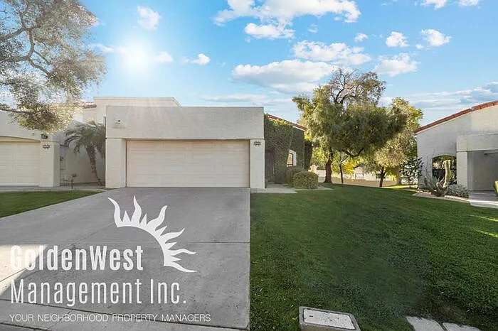 2441 E Rancho Dr — Photo 25