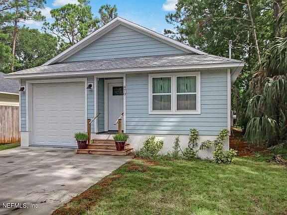4th image of 870 Collier Blvd