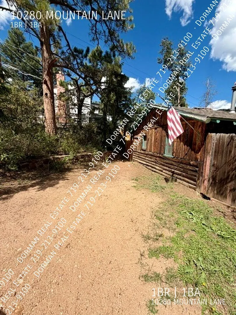 Adorable Cabin in Beautiful Green Mountain Falls! — Photo 3