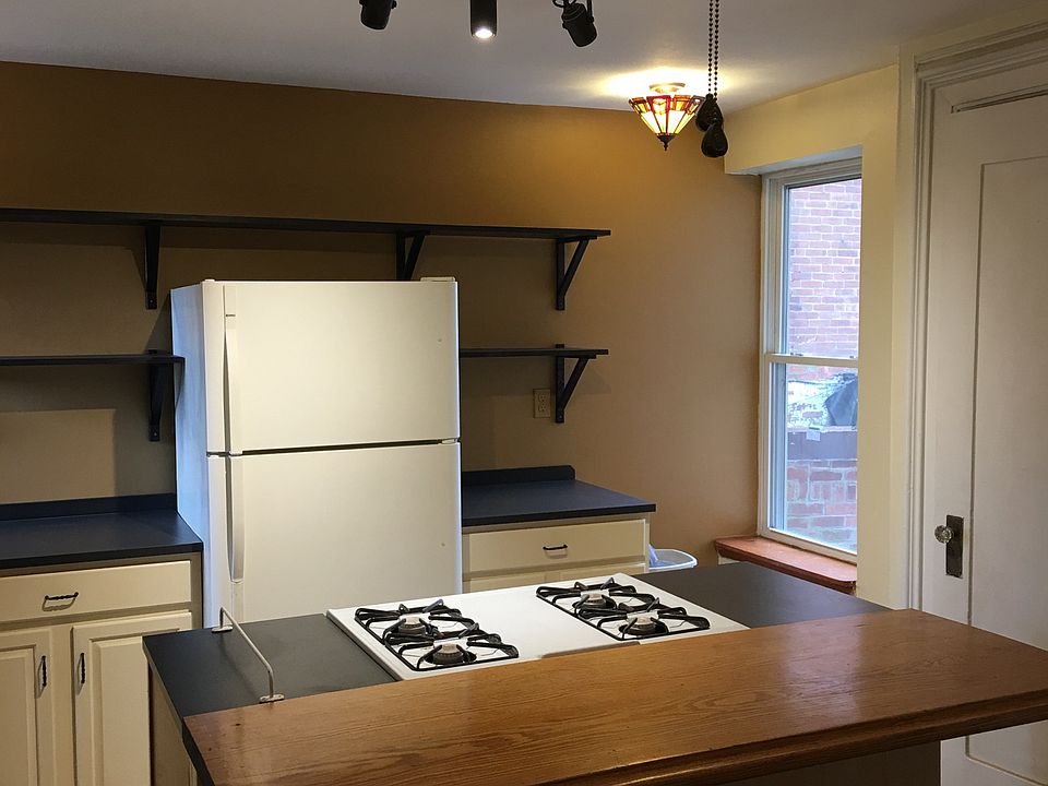 2nd fl kitchen