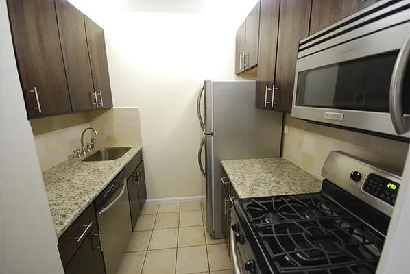 Rented by Luxury Habitat | media 17