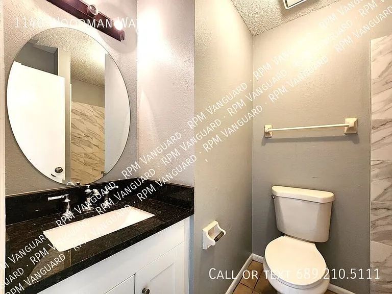 1140 Woodman Way — Photo 8