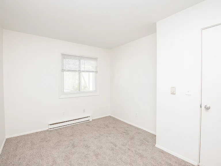 Lockport South Apartments — Photo 41