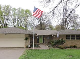 10 Woodlands Dr, Enid, OK 73703