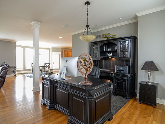 Office/Formal Dining Room