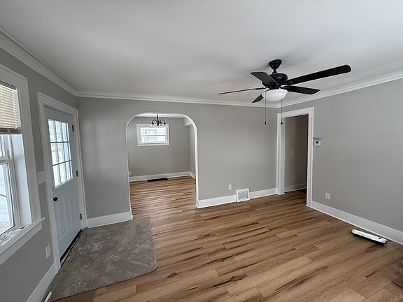 3rd image of 1811 Silver Ave SE